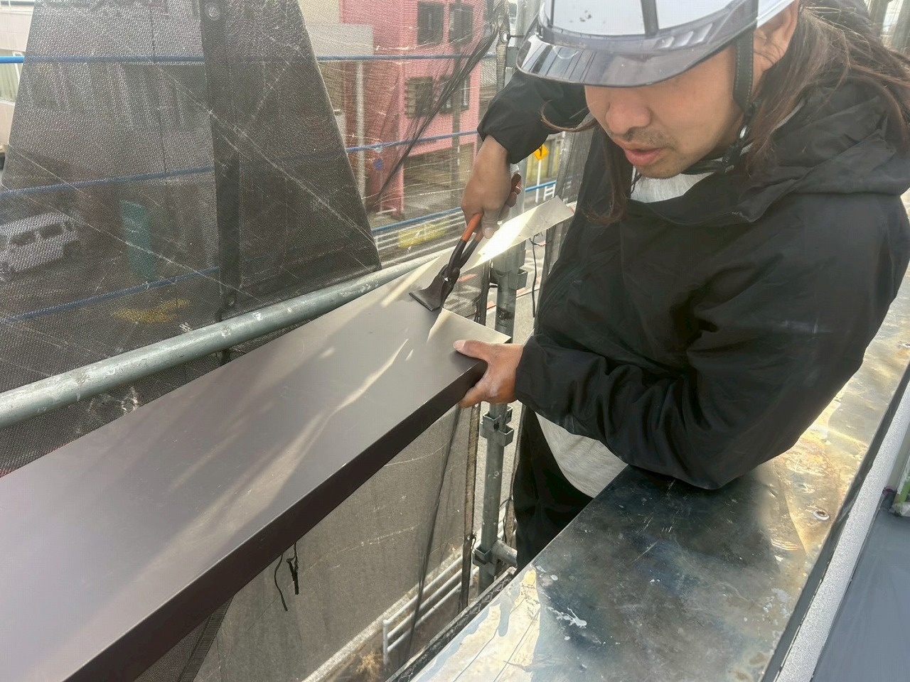 板金材の切り欠き加工